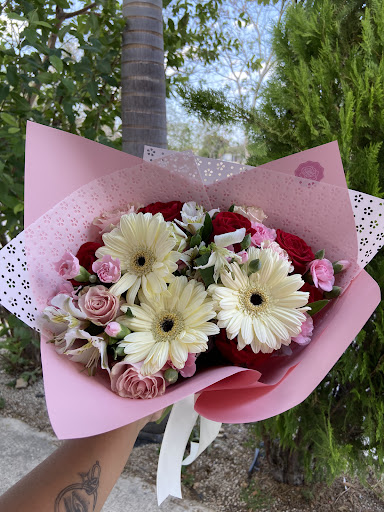 Rosas & Fresas
