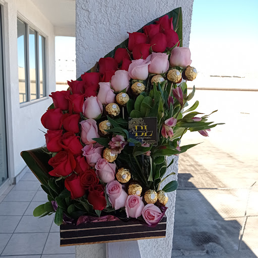 Bloomin' Love Floristería