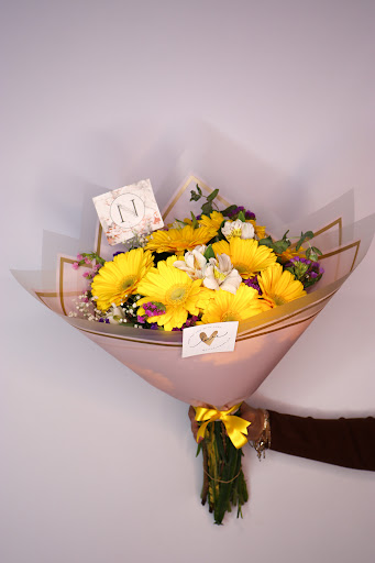 Nita Flowers & Concept Store