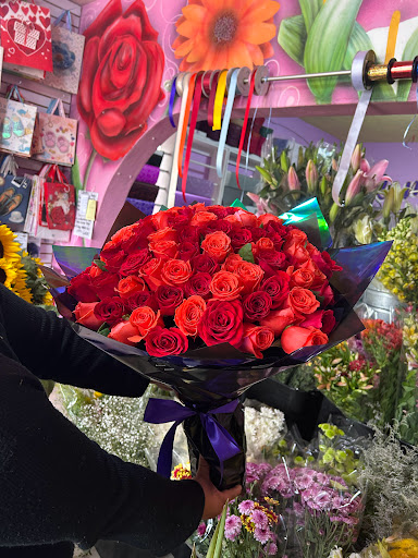 Florería Ramitos De Amor y venta de rosas