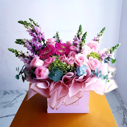FLORESSA, FLORERIA y PLANIFICADOR DE EVENTOS