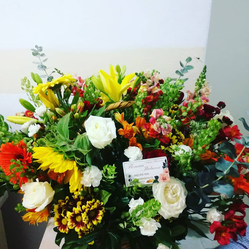 Floreria Celaya Gto.Ikebana Florería 100% en línea no contamos con servicio de puertas abiertas al público
