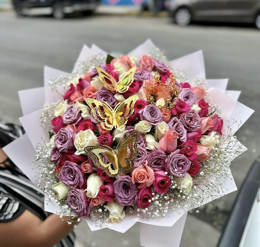 Flores Del Castillo