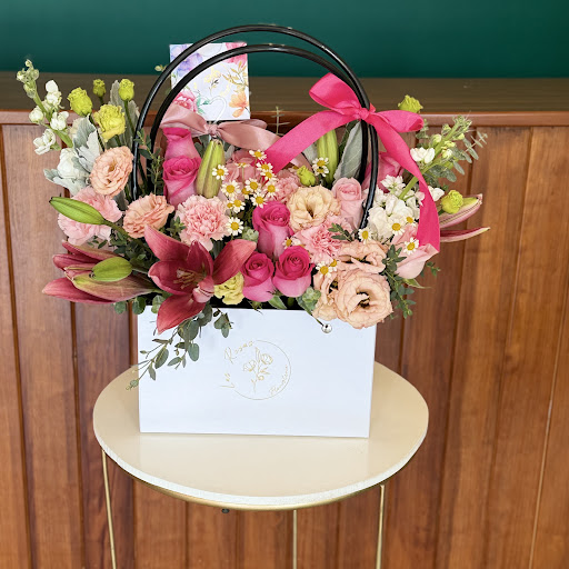 Las Rosas Floristería