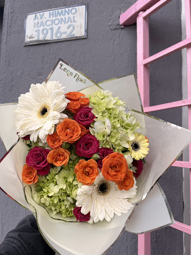 Lenn Flores- Floreria Boutique