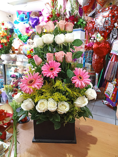 Florería Karla: Regalos y Novedades